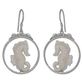 I-be, Elfenbein Imitat, handgeschnitzte Wasserbüffel Knochen Ohrringe Seepferd, 925 Silber, 3999 Seepferd 